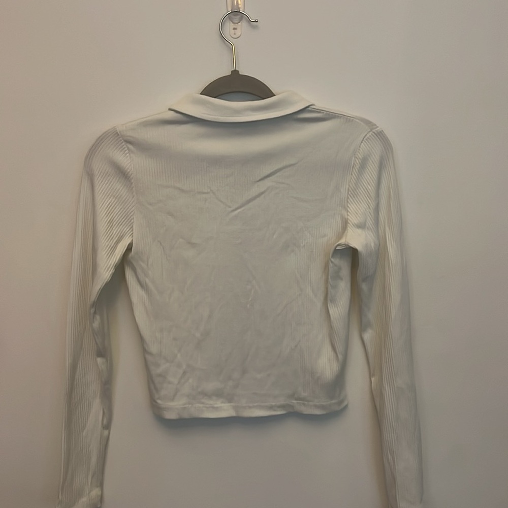 Collared Zip-up - Picture 2 of 2